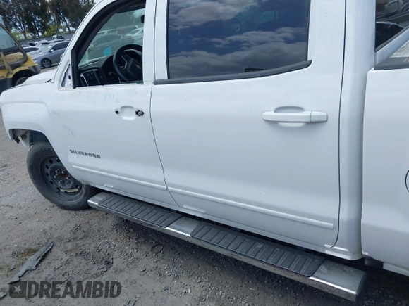 2017 Chevrolet Silverado 1500 LT with VIN 3GCPCRECXHG344049, listed as a IAAI auction lot 41803518 with 205,643 mi miles. Bid and sale history available at carsss.com. Image 14.