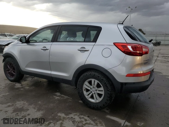 2012 Kia Sportage LX with VIN KNDPB3A2XC7188435, listed as a Copart auction lot 47492475 with 187,870 mi miles and Salvage Title. Bid and sale history available at carsss.com. Image 2.