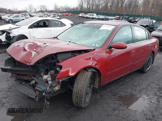2004 Nissan Altima S with VIN 1N4AL11D04C168184, listed as a IAAI auction lot 41728423 with 223,121 mi miles. Bid and sale history available at carsss.com. Image 2.