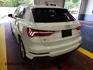 2023 Audi Q3 S line Premium с VIN WA1DECF38P1102974, выставлен на аукционе IAAI как лот 42852727 с пробегом 45 357 миль миль и . История ставок и продаж доступна на DreamBid. Изображение 17.