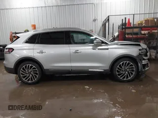 2019 Lincoln Nautilus Reserve with VIN 2LMPJ6L96KBL18957, listed as a IAAI auction lot 41563412 with 62,539 mi miles and . Bid and sale history available at DreamBid. Image 13.