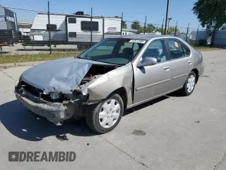 2001 Nissan Altima GXE with VIN 1N4DL01D81C130480, listed as a Copart auction lot 53912885 with 155,140 mi miles and Salvage Title. Bid and sale history available at carsss.com. Image 1.