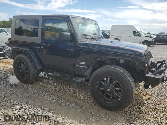 2007 Jeep Wrangler Sahara z VIN 1J8FA54137L209032, wystawiony jako Copart lot #56502475 z przebiegiem 129 402 mil mil oraz Szkoda całkowita • Salvage title. Historia ofert i sprzedaży dostępna na DreamBid. Obrazek 4.