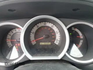 2013 Toyota Tacoma z VIN 5TFLU4EN1DX066986, wystawiony jako Copart lot #55480735 z przebiegiem 165 991 mil mil oraz Szkoda całkowita • Salvage title. Historia ofert i sprzedaży dostępna na DreamBid. Obrazek 9.