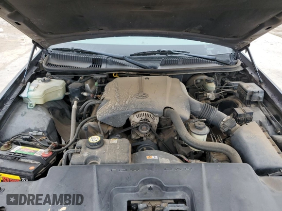 2001 Lincoln Town Car Signature with VIN 1LNHM82W11Y683915, listed as a Copart auction lot 50395865 with Not provided miles and Non repairable. Bid and sale history available at DreamBid. Image 13.