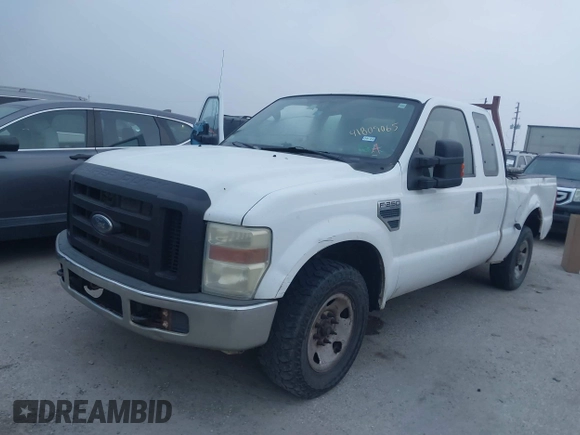 2008 Ford Super Duty F-250 SRW XL with VIN 1FTNX20568ED66942, listed as a IAAI auction lot 41809065 with 270,424 mi miles. Bid and sale history available at carsss.com. Image 17.