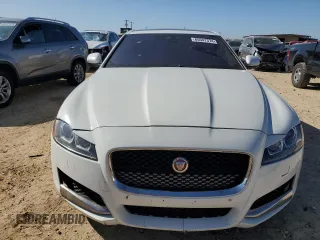 2016 Jaguar XF 35t Premium with VIN SAJBD4BV1GCY10728, listed as a Copart auction lot 85947374 with 123,769 mi miles and Clean Title. Bid and sale history available at carsss.com. Image 5.