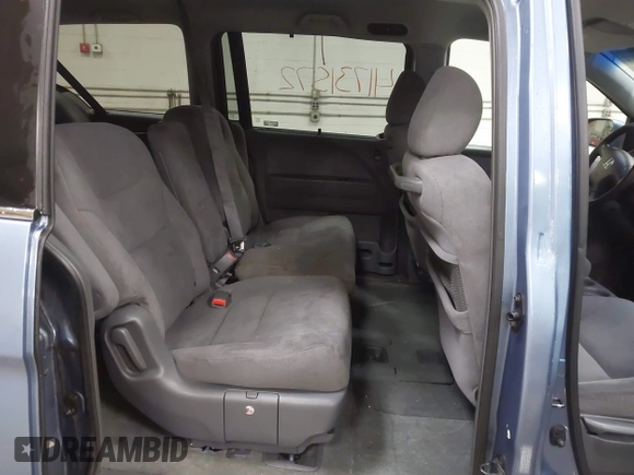 2006 Honda Odyssey EX with VIN 5FNRL38466B123206, listed as a IAAI auction lot 41731572 with 110,792 mi miles. Bid and sale history available at carsss.com. Image 8.