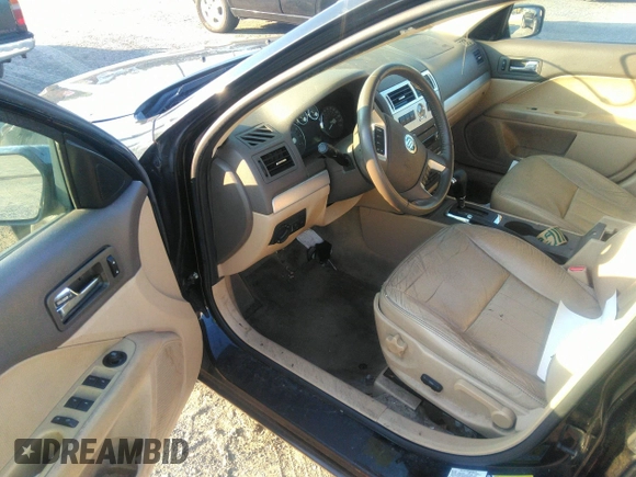 2008 Mercury Milan Premier with VIN 3MEHM081X8R608848, listed as a IAAI auction lot 42804879 with Not provided miles and . Bid and sale history available at DreamBid. Image 5.