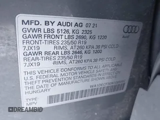 2022 Audi Q3 S line Premium z VIN WA1DECF30N1005992, wystawiony jako IAAI lot #41101352 z przebiegiem 37 399 mil mil oraz . Historia ofert i sprzedaży dostępna na DreamBid. Obrazek 9.