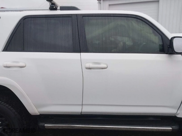 2020 Toyota 4Runner SR5 with VIN JTEBU5JR7L5804063, listed as a IAAI auction lot 41553537 with 63,769 mi miles. Bid and sale history available at carsss.com. Image 13.