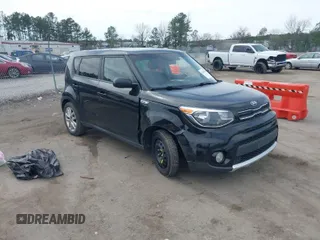 2017 Kia Soul + with VIN KNDJP3A55H7477277, listed as a IAAI auction lot 41837798 with 258,883 mi miles. Bid and sale history available at carsss.com. Image 1.