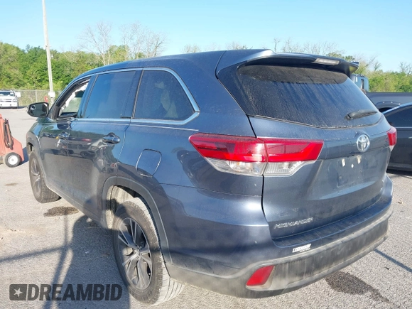 2018 Toyota Highlander LE with VIN 5TDZZRFHXJS239522, listed as a IAAI auction lot 41998608 with 98,478 mi miles and . Bid and sale history available at DreamBid. Image 3.