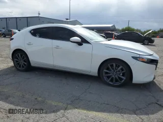 2019 Mazda 3 Preferred z VIN JM1BPAMM2K1118054, wystawiony jako Copart lot #56214655 z przebiegiem Nie podano mil oraz Szkoda całkowita • Salvage title. Historia ofert i sprzedaży dostępna na DreamBid. Obrazek 4.