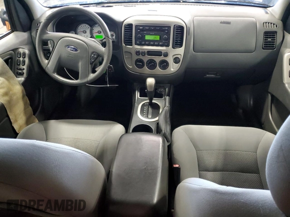2005 Ford Escape XLT with VIN 1FMYU93135KD88798, listed as a Copart auction lot 69311714 with 81,126 mi miles and Salvage Title. Bid and sale history available at carsss.com. Image 8.