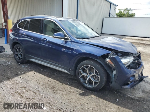 2019 BMW X1 sDrive28i z VIN WBXHU7C56K5N33695, wystawiony jako Copart lot #55492205 z przebiegiem 18 824 mil mil oraz Szkoda całkowita • Salvage title. Historia ofert i sprzedaży dostępna na DreamBid. Obrazek 4.