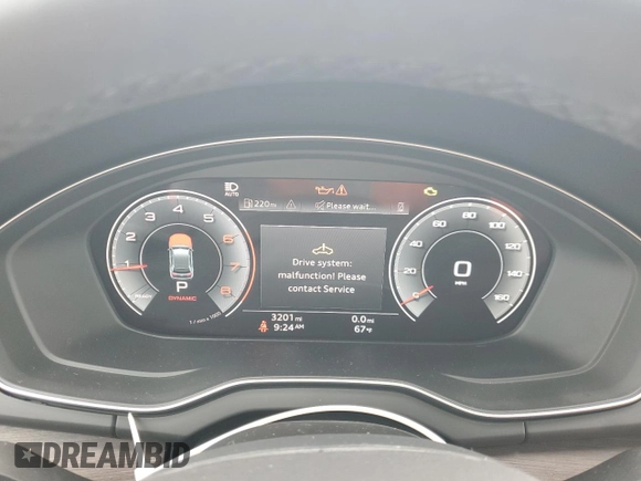 2024 Audi Q5 Premium Plus with VIN WA1BBAFY9R2147404, listed as a Copart auction lot 60261915 with 3,201 mi miles and Salvage title. Bid and sale history available at DreamBid. Image 9.