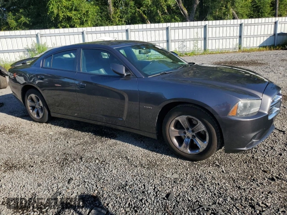 2013 Dodge Charger RT with VIN 2C3CDXCT3DH692759, listed as a Copart auction lot 66782694 with 105,752 mi miles and Salvage Title. Bid and sale history available at carsss.com. Image 4.