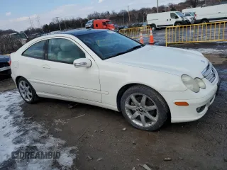 2005 Mercedes-Benz C z VIN WDBRN64JX5A764906, wystawiony jako Copart lot #41567275 z przebiegiem 94 593 mil mil oraz Szkoda całkowita • Salvage title. Historia ofert i sprzedaży dostępna na DreamBid. Obrazek 4.