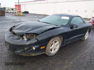 2000 Pontiac Firebird Firebird z VIN 2G2FS22K7Y2140141, wystawiony jako IAAI lot #41219773 z przebiegiem Nie podano mil oraz . Historia ofert i sprzedaży dostępna na DreamBid. Obrazek 2.