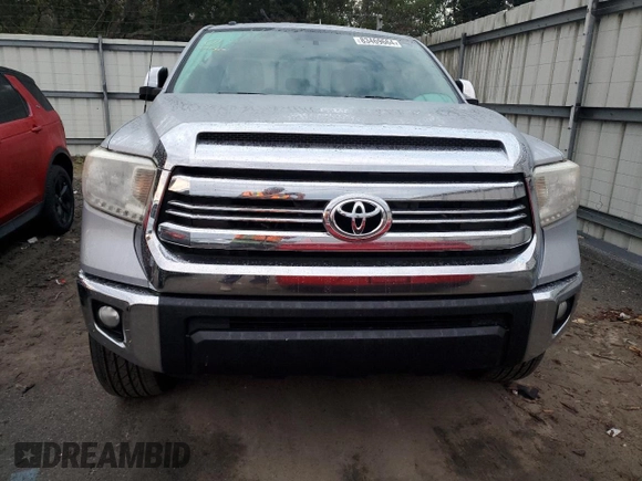 2017 Toyota Tundra SR5 z VIN 5TFRW5F19HX216001, wystawiony jako Copart lot #83469664 z przebiegiem 88 905 mil mil oraz Szkoda całkowita • Salvage title. Historia ofert i sprzedaży dostępna na DreamBid. Obrazek 5.