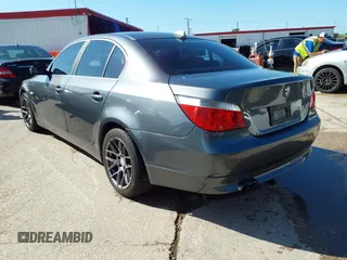2006 BMW 5 Series 530i with VIN WBANE73516CM43799, listed as a IAAI auction lot 42091976 with 175,980 mi miles and . Bid and sale history available at carsss.com. Image 3.