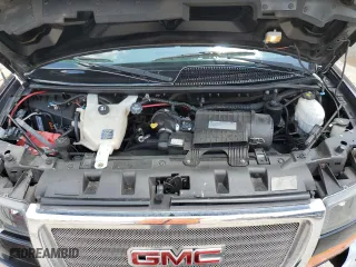 2018 GMC Savana Cargo Van with VIN 1GTW7BFG3J1162190, listed as a Copart auction lot 68281014 with 83,733 mi miles and Non Repairable. Bid and sale history available at carsss.com. Image 12.