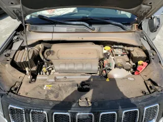 2020 Jeep Compass Latitude with VIN 3C4NJCBB1LT225067, listed as a Copart auction lot 47819295 with 55,579 mi miles and Salvage Title. Bid and sale history available at carsss.com. Image 12.