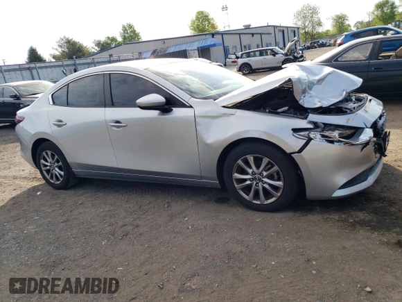 2019 Mazda 3 z VIN 3MZBPABL1KM113924, wystawiony jako Copart lot #54479075 z przebiegiem 116 948 mil mil oraz Szkoda całkowita • Salvage title. Historia ofert i sprzedaży dostępna na DreamBid. Obrazek 4.