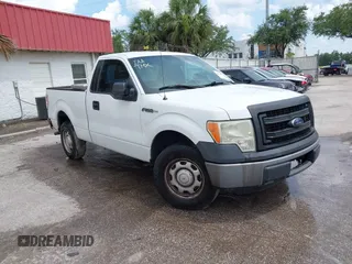 2013 Ford F-150 XL с VIN 1FTMF1CM9DFC13973, выставлен на аукционе IAAI как лот 42326721 с пробегом 209 911 миль миль и . История ставок и продаж доступна на DreamBid. Изображение 1.