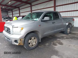2008 Toyota Tundra 4WD Truck with VIN 5TBBV54168S492738, listed as a IAAI auction lot 41933935 with 225,767 mi miles. Bid and sale history available at carsss.com. Image 2.
