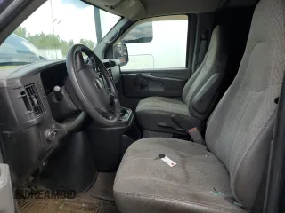 2008 Chevrolet Express Cargo Van with VIN 1GCGG25C881134558, listed as a Copart auction lot 67207324 with 54,369 mi miles and Salvage Title. Bid and sale history available at carsss.com. Image 7.