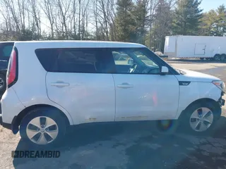 2014 Kia Soul with VIN KNDJN2A2XE7065325, listed as a IAAI auction lot 41751585 with 161,937 mi miles. Bid and sale history available at carsss.com. Image 12.