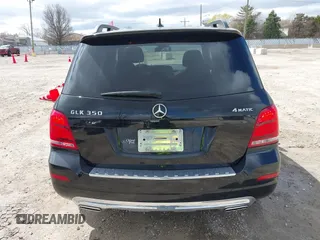 2015 Mercedes-Benz GLK with VIN WDCGG8JB0FG402300, listed as a IAAI auction lot 41969142 with 135,806 mi miles. Bid and sale history available at carsss.com. Image 17.