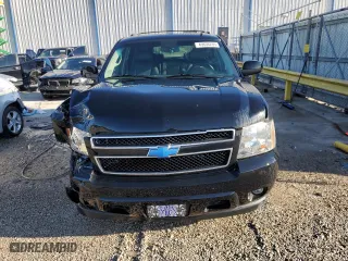 2009 Chevrolet Suburban LT w/1LT with VIN 1GNFK26329R254925, listed as a Copart auction lot 49636205 with 199,914 mi miles and Non Repairable. Bid and sale history available at carsss.com. Image 5.