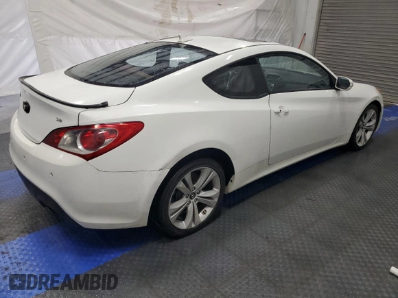2010 Hyundai Genesis Coupe Grand Touring with VIN KMHHU6KH0AU010630, listed as a Copart auction lot 60736055 with 126,770 mi miles and Clean title. Bid and sale history available at DreamBid. Image 3.