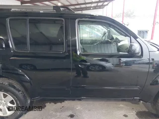 2011 Nissan Pathfinder LE z VIN 5N1AR1NB8BC633188, wystawiony jako IAAI lot #41608356 z przebiegiem 128 377 mil mil oraz . Historia ofert i sprzedaży dostępna na DreamBid. Obrazek 13.