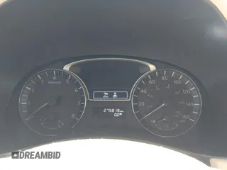 2014 Nissan Pathfinder SV with VIN 5N1AR2MN4EC626860, listed as a IAAI auction lot 42094147 with 275,819 mi miles. Bid and sale history available at carsss.com. Image 7.