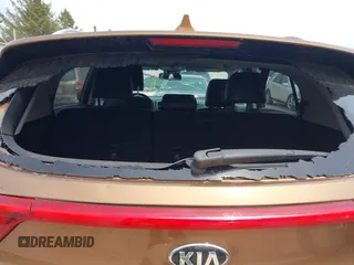 2017 Kia Sportage EX z VIN KNDPNCAC3H7113373, wystawiony jako IAAI lot #42221002 z przebiegiem 112 931 mil mil oraz . Historia ofert i sprzedaży dostępna na DreamBid. Obrazek 20.