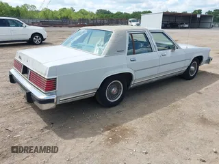 1986 Mercury Grand Marquis z VIN 2MEBP95F2GX642882, wystawiony jako IAAI lot #42227433 z przebiegiem 57 041 mil mil oraz . Historia ofert i sprzedaży dostępna na DreamBid. Obrazek 4.