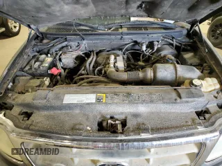 2003 Ford F-150 XL с VIN 2FTRF17223CA11632, выставлен на аукционе Copart как лот 84351334 с пробегом 110 200 миль миль и Списание • Salvage title. История ставок и продаж доступна на DreamBid. Изображение 11.