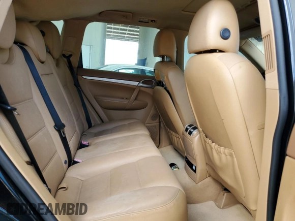 2009 Porsche Cayenne z VIN WP1AA29P09LA07571, wystawiony jako Copart lot #56428985 z przebiegiem Nie podano mil oraz Czysty tytuł • Clean title. Historia ofert i sprzedaży dostępna na DreamBid. Obrazek 11.