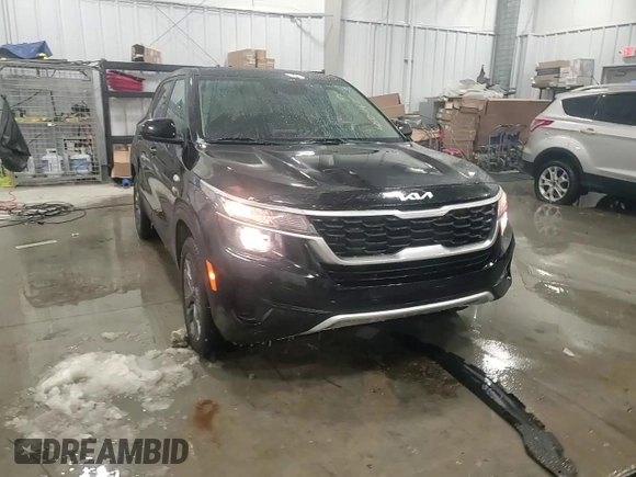 2023 Kia Seltos LX with VIN KNDEPCAAXP7432087, listed as a Copart auction lot 45011675 with 40,460 mi miles and Clean title. Bid and sale history available at DreamBid. Image 14.