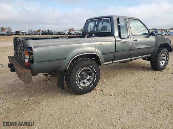 1993 Toyota 4WD Pickups DLX with VIN JT4VN13D8P5114451, listed as a Copart auction lot 85312314 with 143853 miles and Clean Title. Bid and sale history available at carsss.com. Image 3.