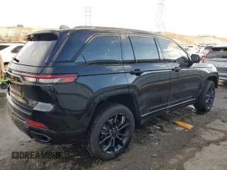 2023 Jeep Grand Cherokee 30th Anniversary with VIN 1C4RJYB61P8905525, listed as a Copart auction lot 43347335 with 18,814 mi miles and Salvage title. Bid and sale history available at DreamBid. Image 3.