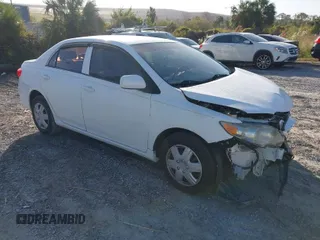 2013 Toyota Corolla L with VIN 2T1BU4EEXDC104502, listed as a IAAI auction lot 40483062 with 1 mi miles. Bid and sale history available at carsss.com. Image 1.