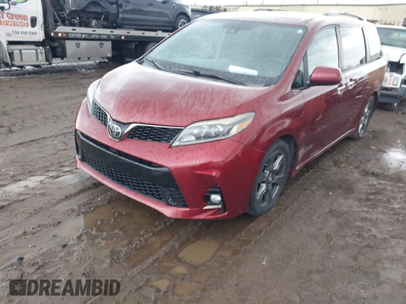 2018 Toyota Sienna SE with VIN 5TDXZ3DC0JS952795, listed as a IAAI auction lot 41729659 with 92,290 mi miles and . Bid and sale history available at DreamBid. Image 2.