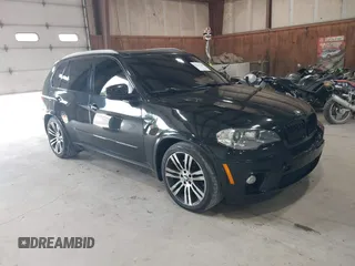 2013 BMW X5 xDrive50i with VIN 5UXZV8C52D0C16907, listed as a IAAI auction lot 42727383 with 117,140 mi miles and . Bid and sale history available at DreamBid. Image 1.