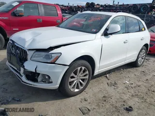 2015 Audi Q5 Premium Plus with VIN WA1LFAFP3FA137193, listed as a IAAI auction lot 41505533 with NaN miles. Bid and sale history available at carsss.com. Image 17.