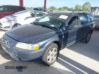 2005 Volvo XC70 with VIN YV1SZ592951189730, listed as a IAAI auction lot 42077516 with 183,903 mi miles and . Bid and sale history available at DreamBid. Image 2.